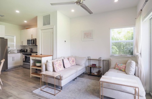 West Bay Condo | Modern 2 bed in West Bay with pool and gym