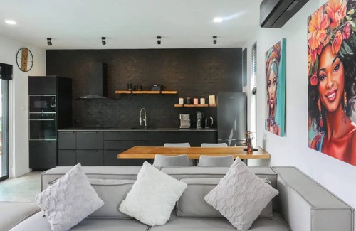 Bophut Villa | Modern 2-bedroom villa in Bophut, private pool, shaded sala, 10 minutes walk to Fisherman’s Village