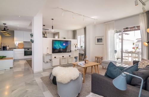 Marbella Apartment | Modern 2 Bedroom Penthouse w/Terrace, Pool BBQ
