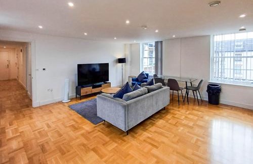 West Kensington Apartment | Modern 2-Bedroom, 2-Bathroom Apartment in West Kensington