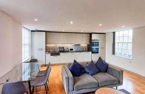 West Kensington Apartment | Modern 2-Bedroom, 2-Bathroom Apartment in West Kensington