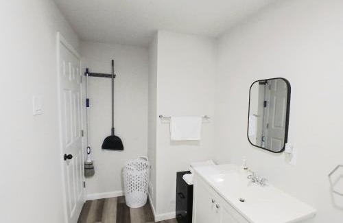 Potomac Apartment | Modern 2-Bedroom and 2-Bed Apartment with Private Access Door Minutes from I-81