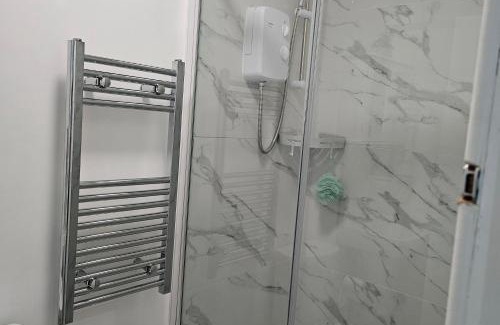 East Wickham Apartment | Modern 2-Bedroom Apartment Near Central London