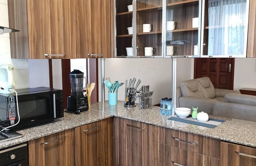 Kilimani Apartment | Modern 2-bedroom apartment Fully Furnished and serviced with free Internet.
