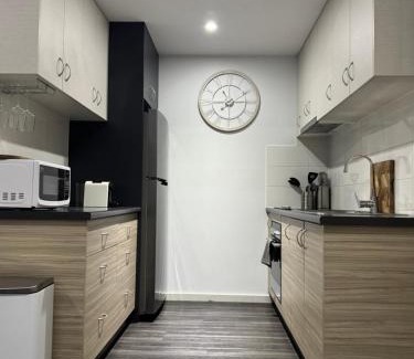 Pegs Creek Apartment | Modern 2 Bedroom Apartment Karratha
