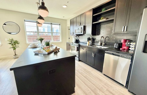 Deep Ellum Apartment | Modern 2-bedroom apartment with fitness room and AC in Deep Ellum Dallas