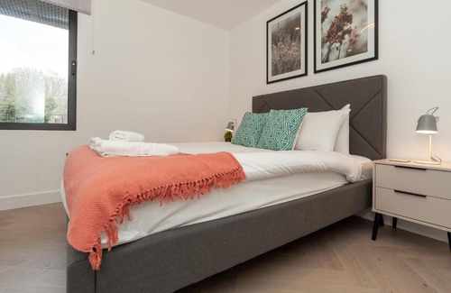 Wimbledon Park Apartment | Modern 2 Bedroom Apartment in Wimbledon