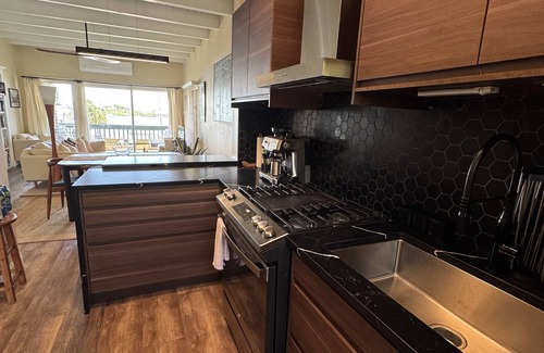 Estate Altona Condo | Modern 2-bedroom condo in wonderful Ft. Augusta with AC, WiFi