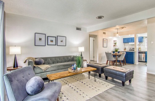Mission Hills South Condo | Modern 2-bedroom Condo Near UTEP
