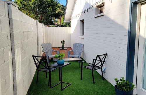 Tempe House | Modern 2 bedroom - Private Access - Fully Remodeled - 3 miles to ASU