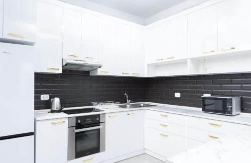 Kentron Apartment | Modern 2-Bedroom Stay in Central Yerevan
