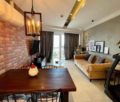 Pinagsama Apartment | Modern 2 Bedroom Venice Residences with Pool Access in BGC