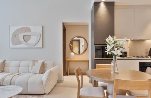 Al Barsha Apartment | Modern 2 BR Apartment near Dubai Butterfly Garden