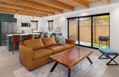 Wallingford House | Modern 2-suite with chef's kitchen home just blocks from Green Lake