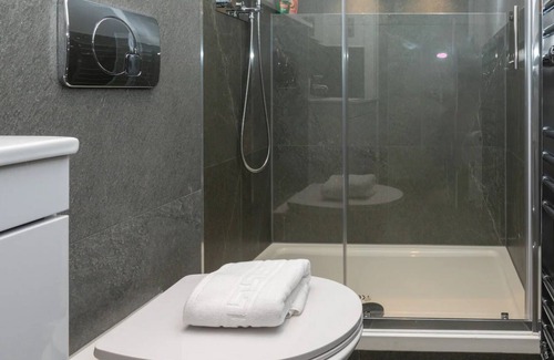 Kilburn Apartment | Modern 2BD Flat with a Garden - West Hampstead