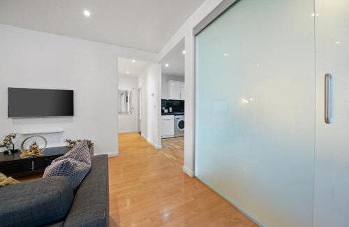 Greenwich West Apartment | Modern 2Bed Apartment London Greenwich Cutty Sark O2 Arena - Perfect for long stay reservations