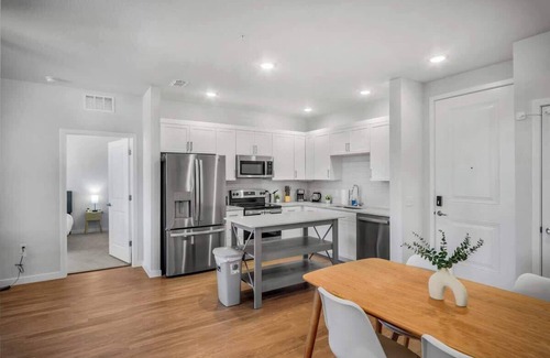 Florida Central Atlantic Coast Apartment | Modern 2BR 2BA | Gym & Pool