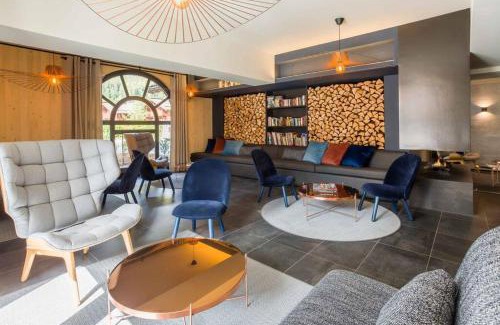 Chamonix-Mont-Blanc Apartment | Modern 2BR 5* pool gym spa garage Mont-Blanc view