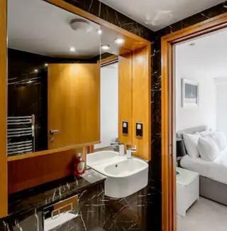 Bryanston and Dorset Square Apartment | Modern 2BR and elevator C-LONDON
