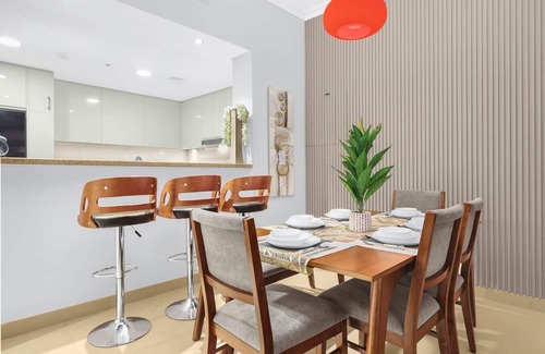 Downtown Dubai Apartment | Modern 2BR Apartment | 5 Min Walk to Dubai Mall & Burj