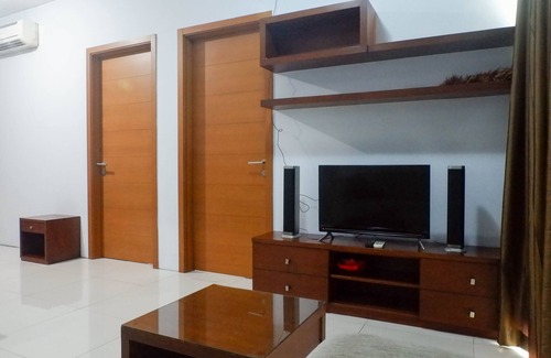 Waru Apartment | Modern 2Br Apartment At Aryaduta Residence Connected To Cito Mall