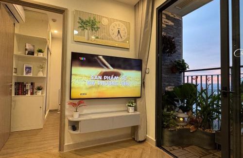 Gia Lam Apartment | Modern 2BR Apartment at Vinhomes Ocean Park