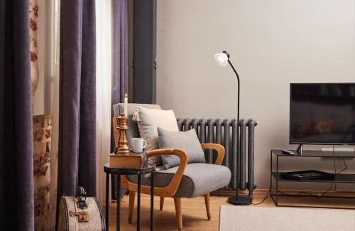 Asmali Mescit Apartment | Modern 2BR Apt Galata-Taksim Area Near Metro