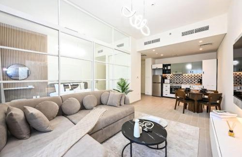 Dubai Apartment | Modern 2BR Golfville Dubai