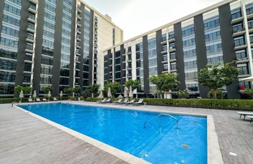 Dubai Apartment | Modern 2BR Golfville Dubai