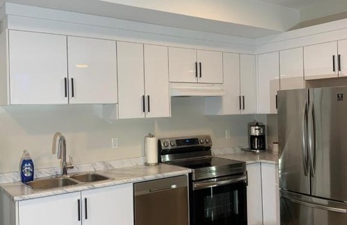 Regional District of Nanaimo House | Modern 2BR Guest House in North Nanaimo