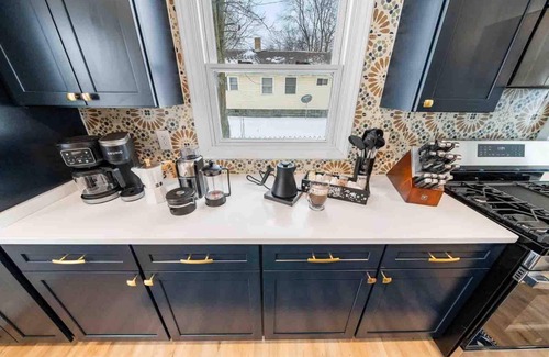 South Bend House | Modern 2BR House Notre Dame, Downtown & Casino