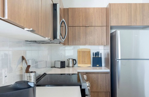 Wilshire Center Apartment | Modern 2BR in K-town (ID112)