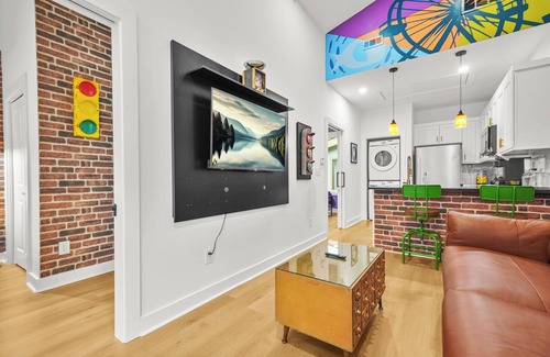 Union City House | Modern 2BR Micro Home Near ATL Airport – Cozy, Stylish, and Free WiFi