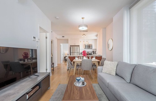 International District Apartment | Modern 2BR Old Port Condo | Free Indoor Parking