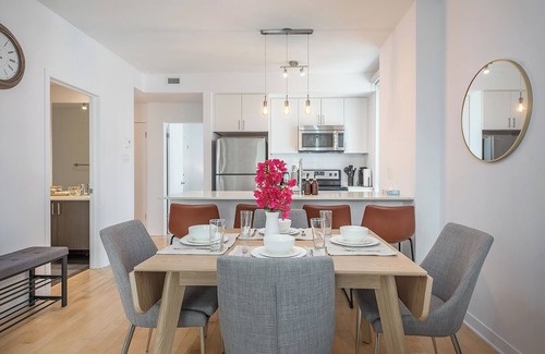 International District Apartment | Modern 2BR Old Port Condo | Free Indoor Parking