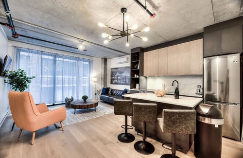 Old Montreal Apartment | Modern 2BR Suite Old Montreal B6