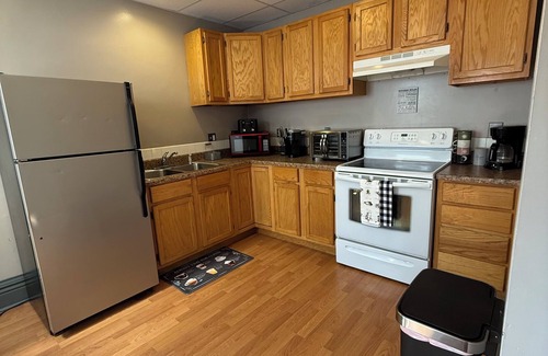 Morgantown Apartment | Modern 2BR w/Ensuite, Downtown Morgantown, WVU