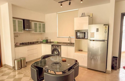 Reis Magos Apartment | Modern 2BR w Pool Near Candolim and Coco Beach