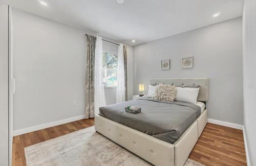 Winter Haven House | Modern 3 Bed 2 Bath Home 3 minutes from Legoland