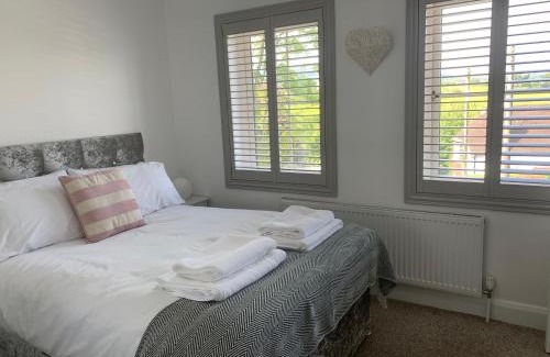 Newry House | Modern 3 bed, detached house