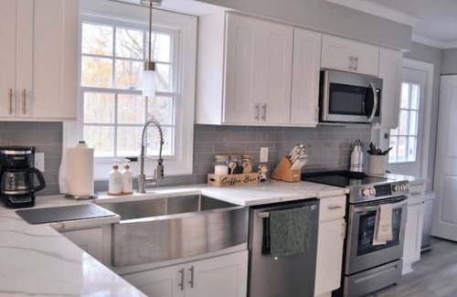 East Stroudsburg Other | Modern 3-bedroom farmhouse with AC and WiFi in East Stroudsburg