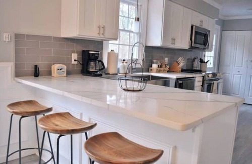 East Stroudsburg Other | Modern 3-bedroom farmhouse with AC and WiFi in East Stroudsburg