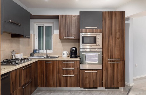 Il-Balluta Apartment | Modern 3 Bedroom 3 Bathroom Near Balluta Bay Sliema