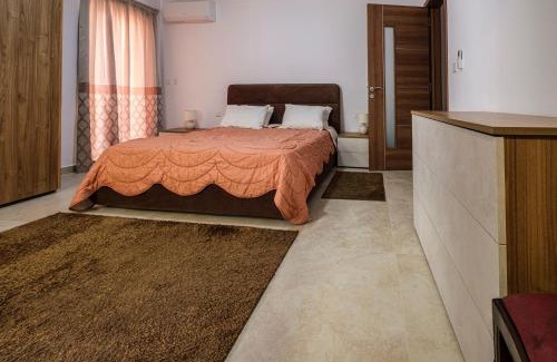 Luqa Apartment | Modern 3 bedroom Apartment in Luqa (Sleeps 6)