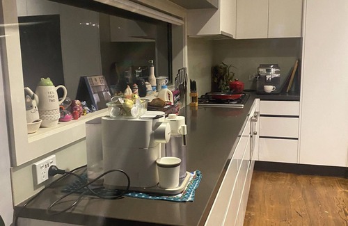Black Rock House | Modern 3 bedroom home with 5 minutes to the beach and restaurants