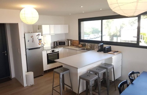 Loctudy House | Modern 3 bedroom house on the beach with a private access