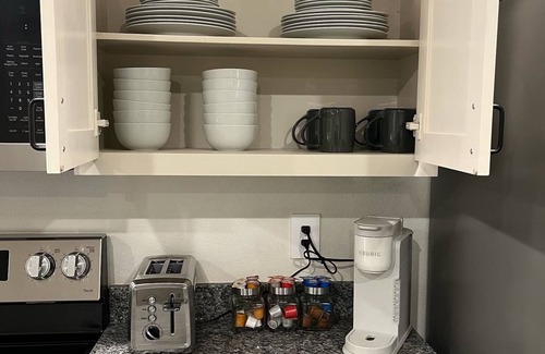 Southgate House | Modern 3-bedroom house with WiFi and in Lubbock