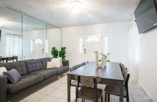 Wynwood Art District Apartment | Modern 3-Bedroom in the Heart of Wynwood Art District