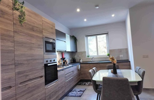 Marsaxlokk House | Modern 3-bedroom maisonette walking distance from Marsaxlokk promenade.