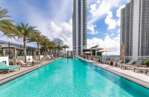 Hollywood South Central Beach Apartment | Modern 3 bedroom at Hollywood Beach Resort 28th floor